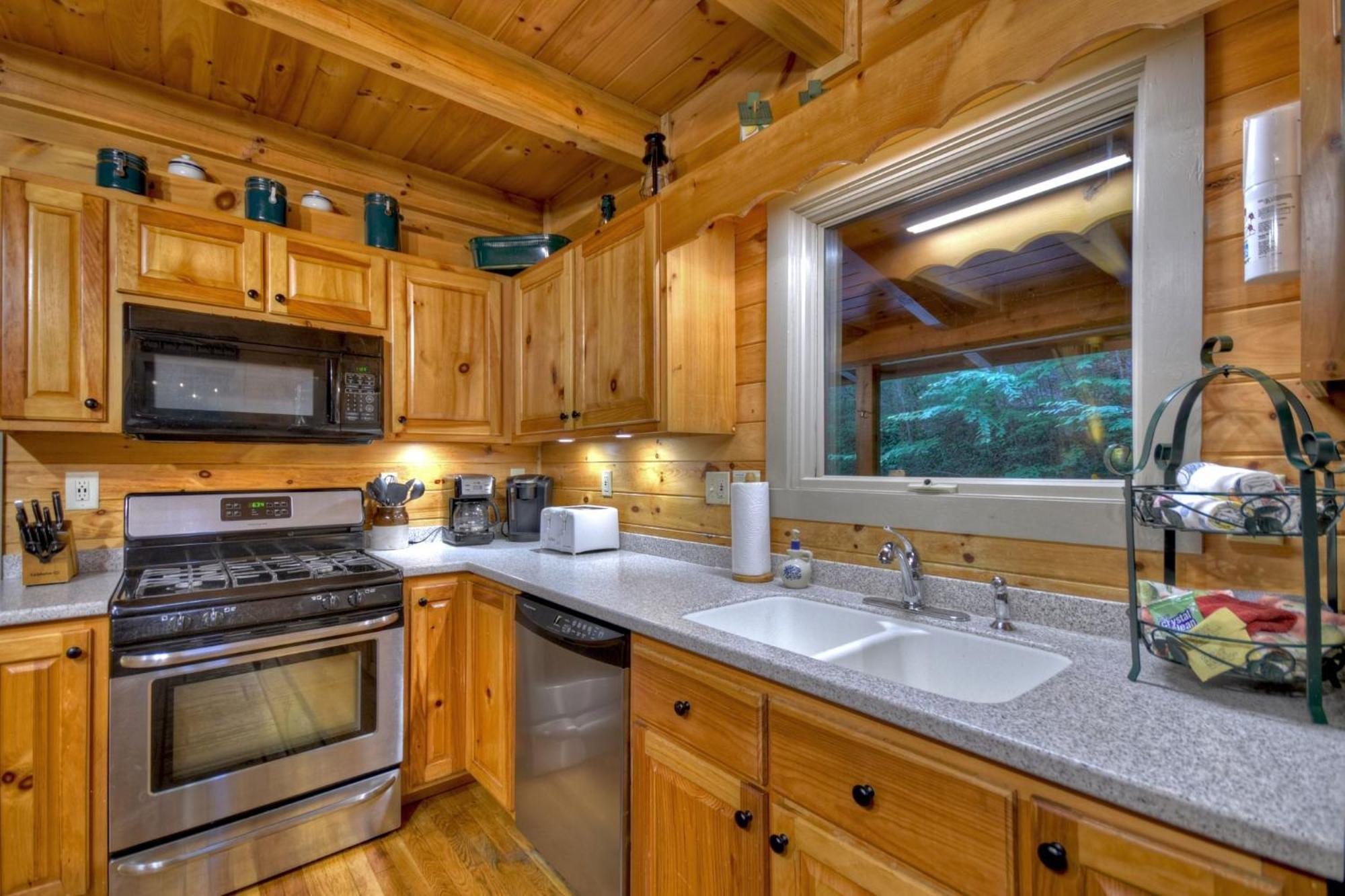 K6 Lodge Gather Around The Firepit Soak In The Hot Tub And Splash In The Creek Blue Ridge Exterior foto